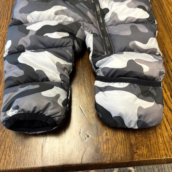Michael Kors Black Camo Puffer Infant Snowsuit Size 0-6 Months - Picture 7 of 7